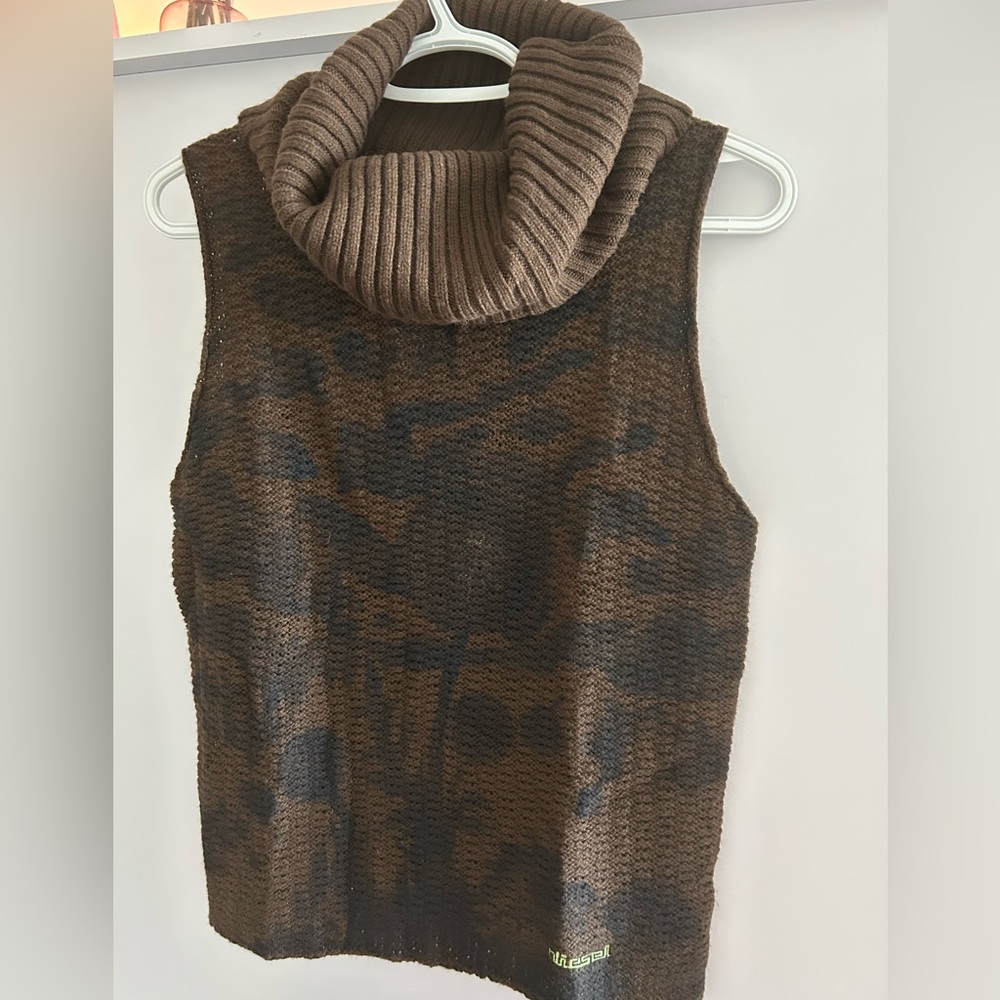 Wool Diesel Sweater with tags (size small)